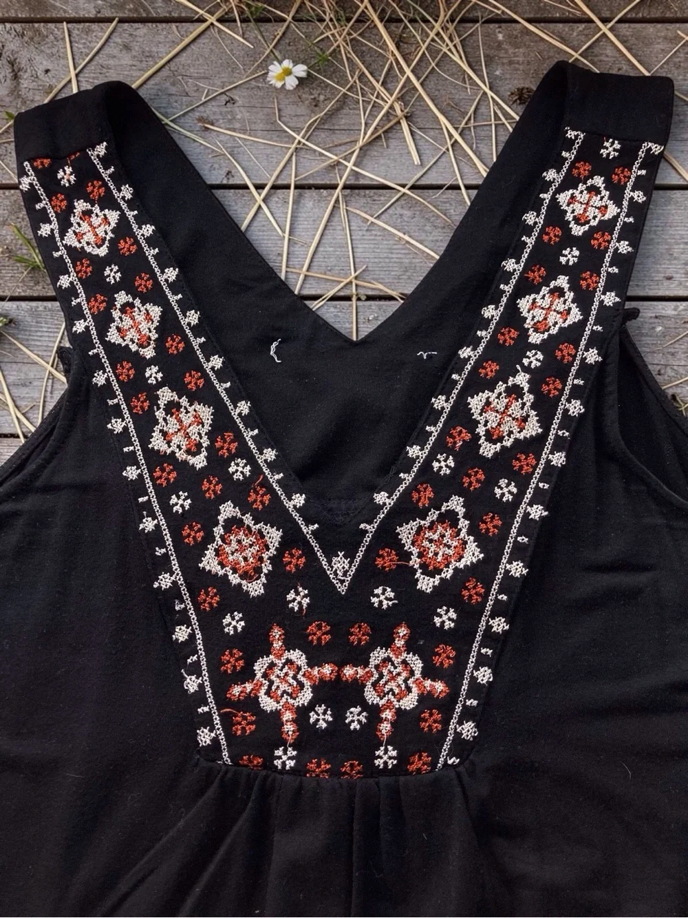 Embroidered Tank Top Womens S/M Black Western Cowgirl Boho Floral Sleeveless - Picture 2 of 8